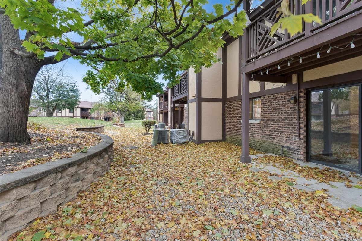 1601 Thames Court Unit: A