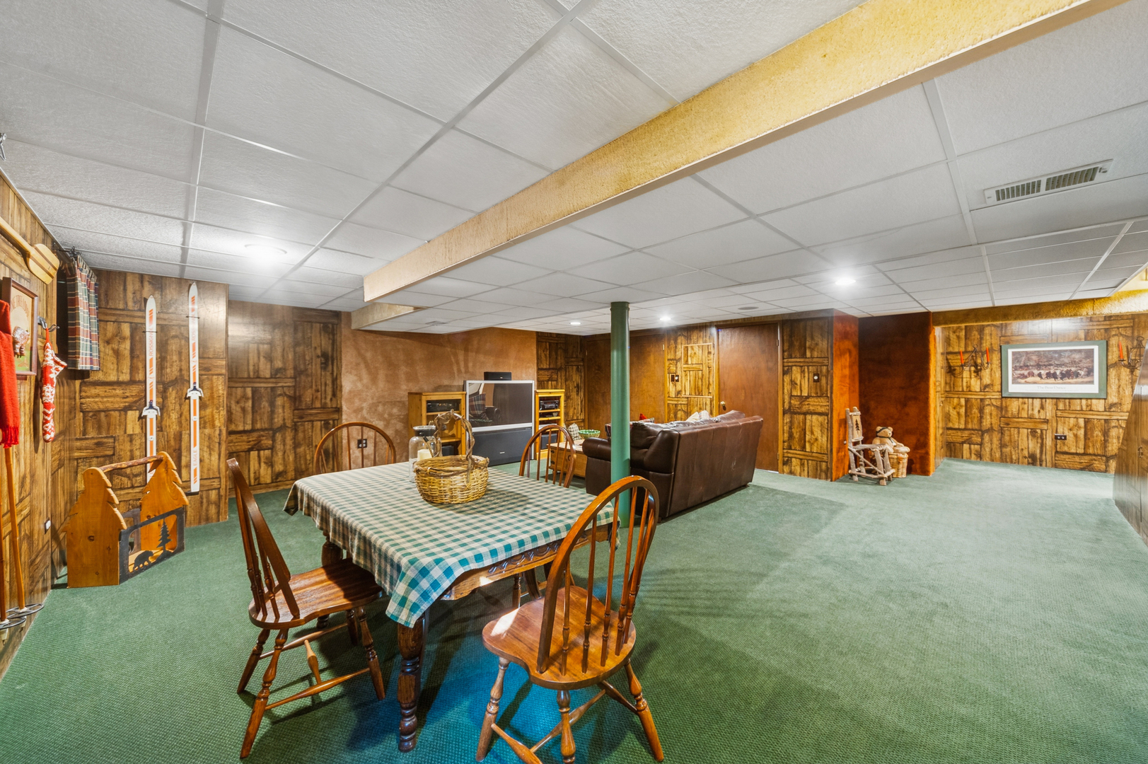 706 Cherry Court