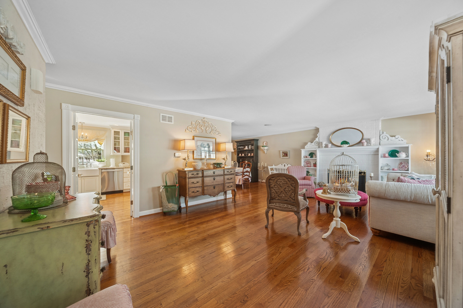 706 Cherry Court