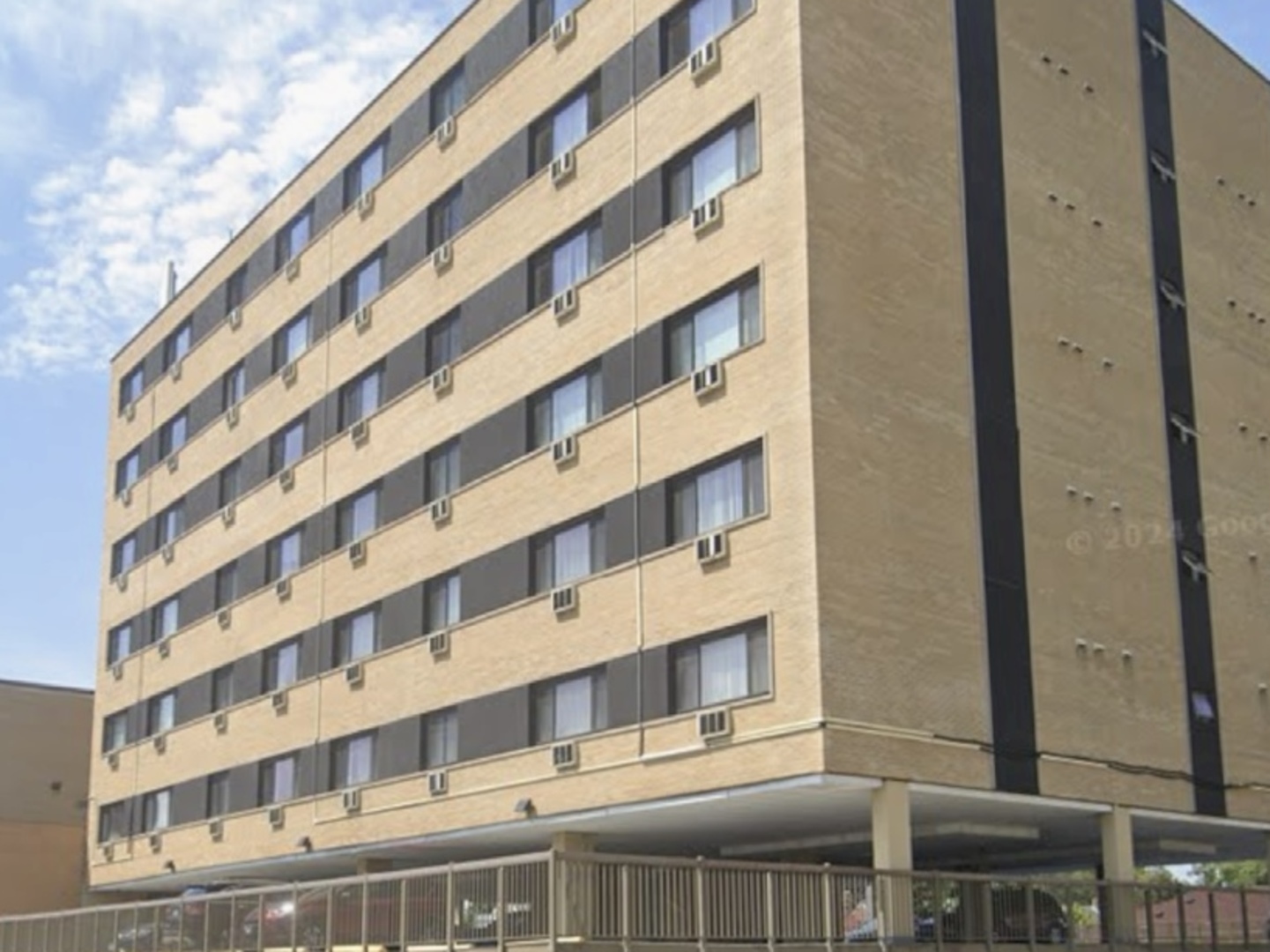 7300 W North Avenue Unit: 3B