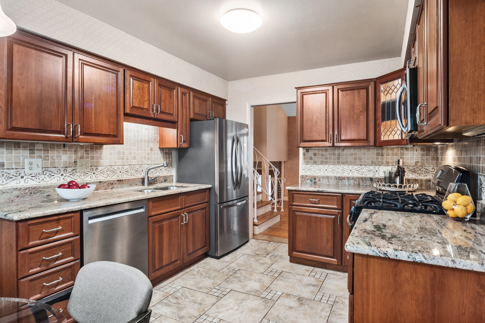 1305 E Mulberry Lane