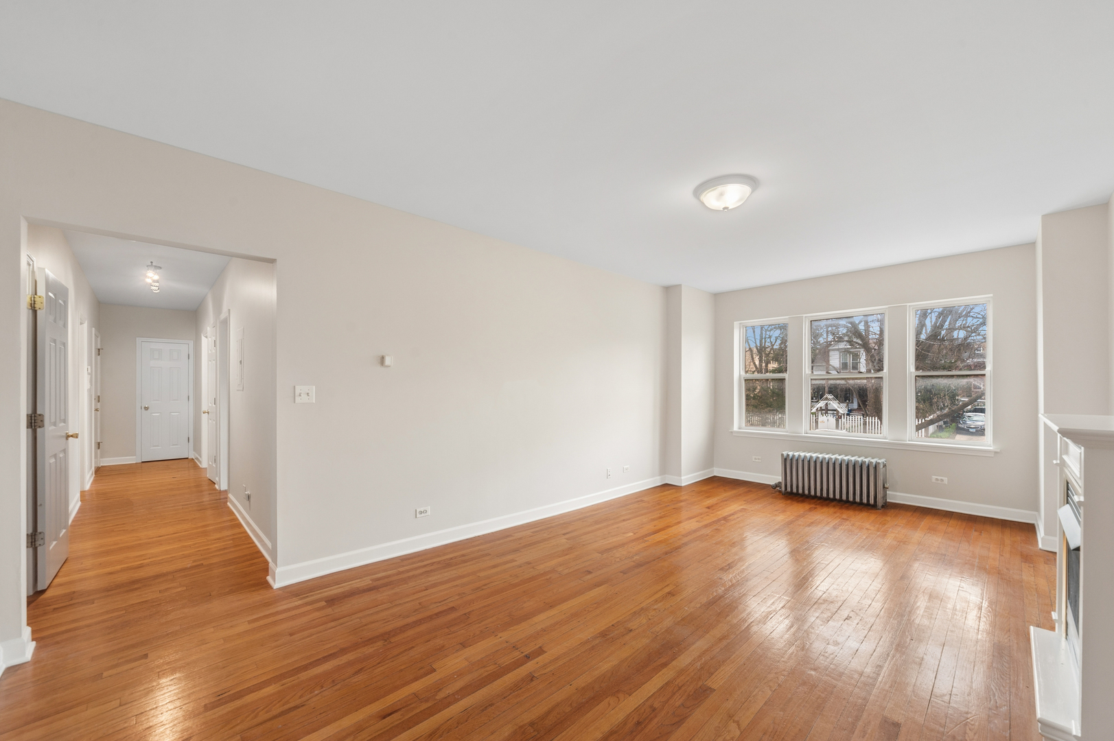 2002 W Estes Avenue Unit: 1