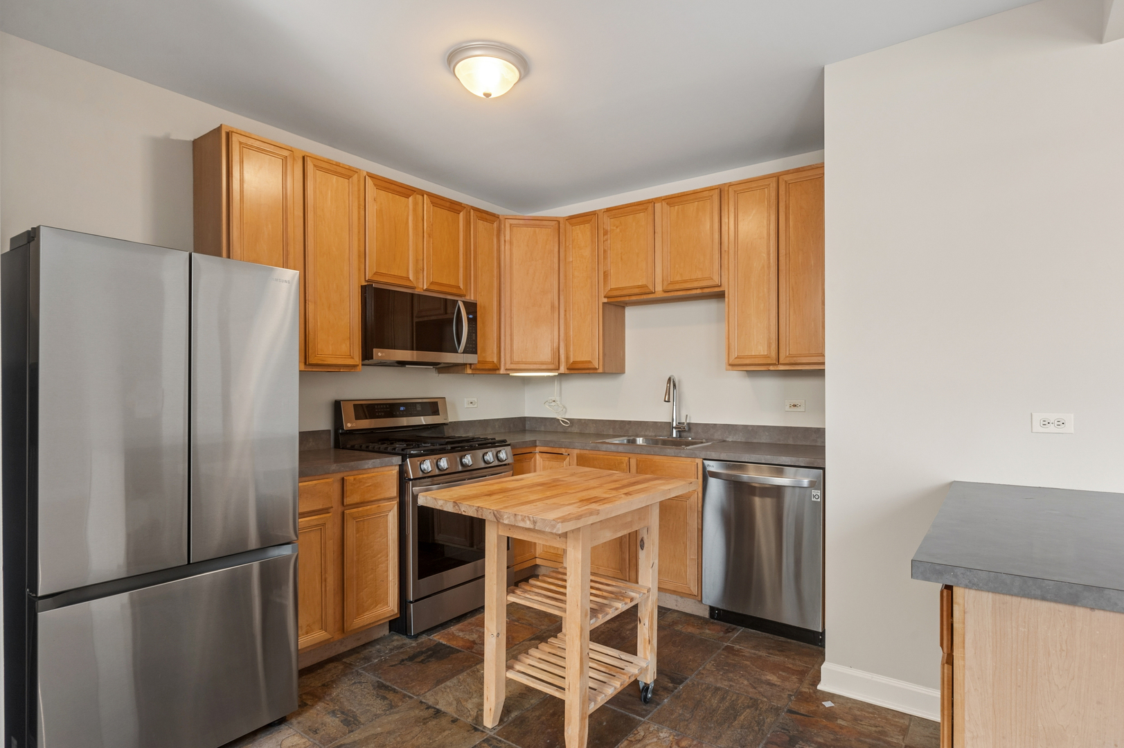2002 W Estes Avenue Unit: 1