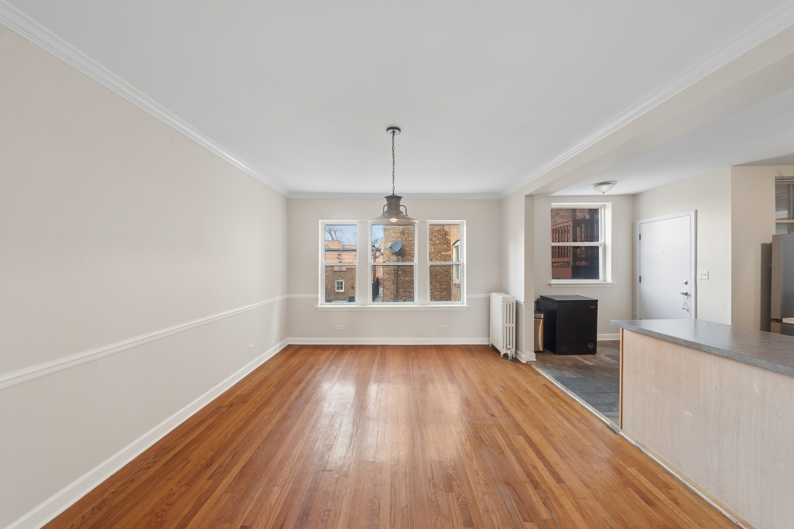 2002 W Estes Avenue Unit: 1