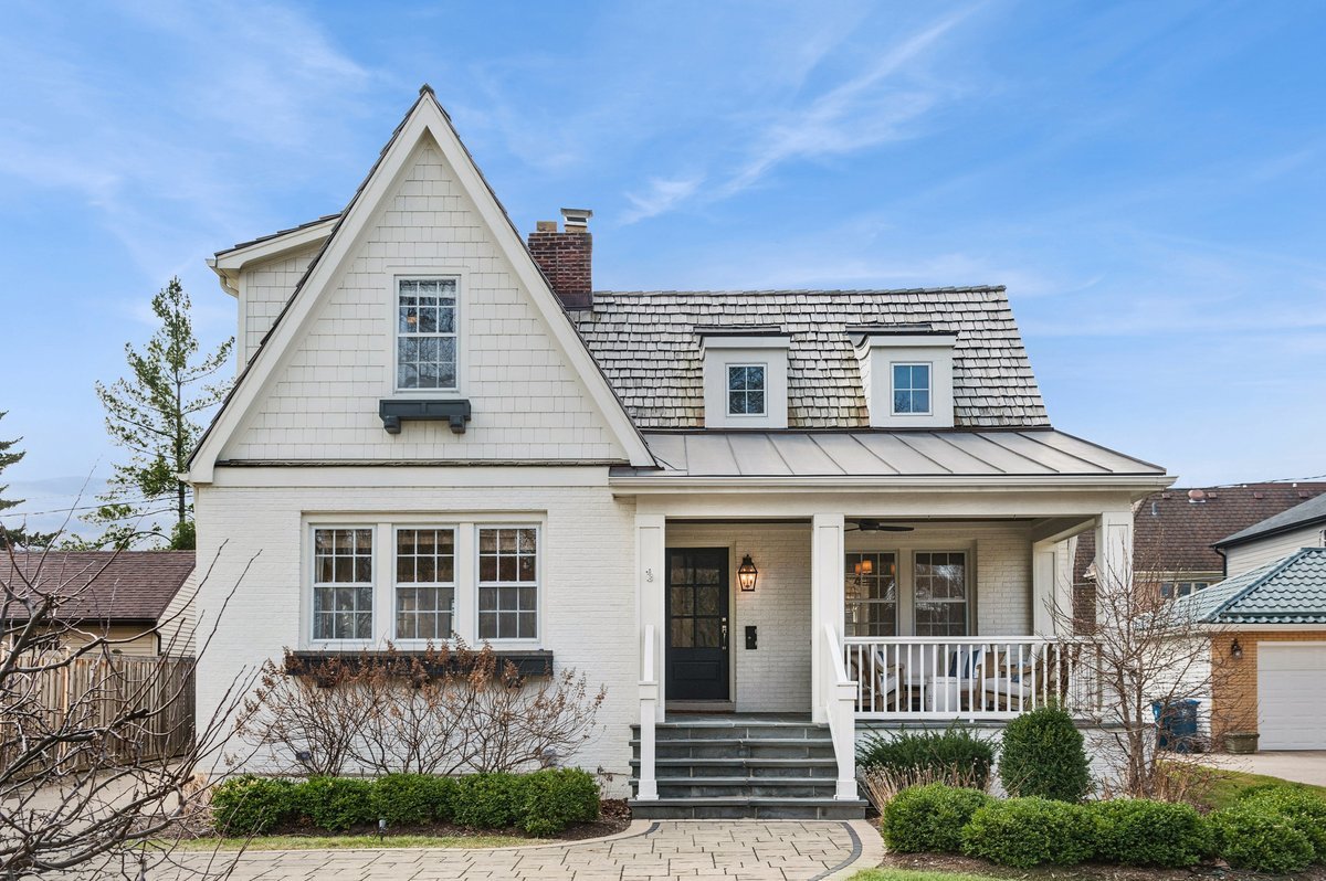 240 W Saint Charles Road