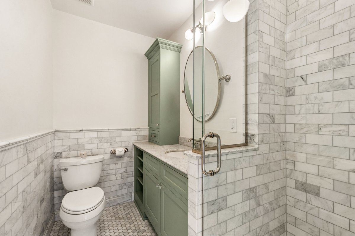 240 W Saint Charles Road