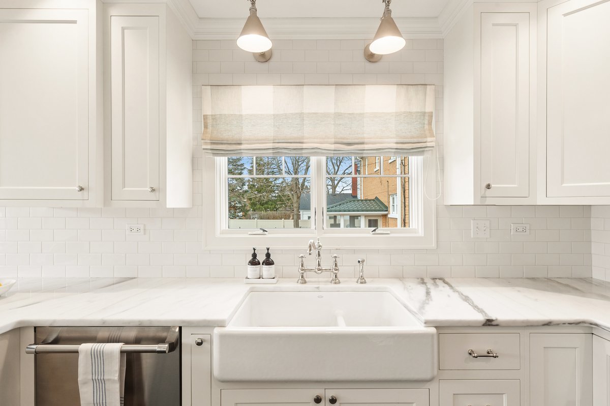 240 W Saint Charles Road