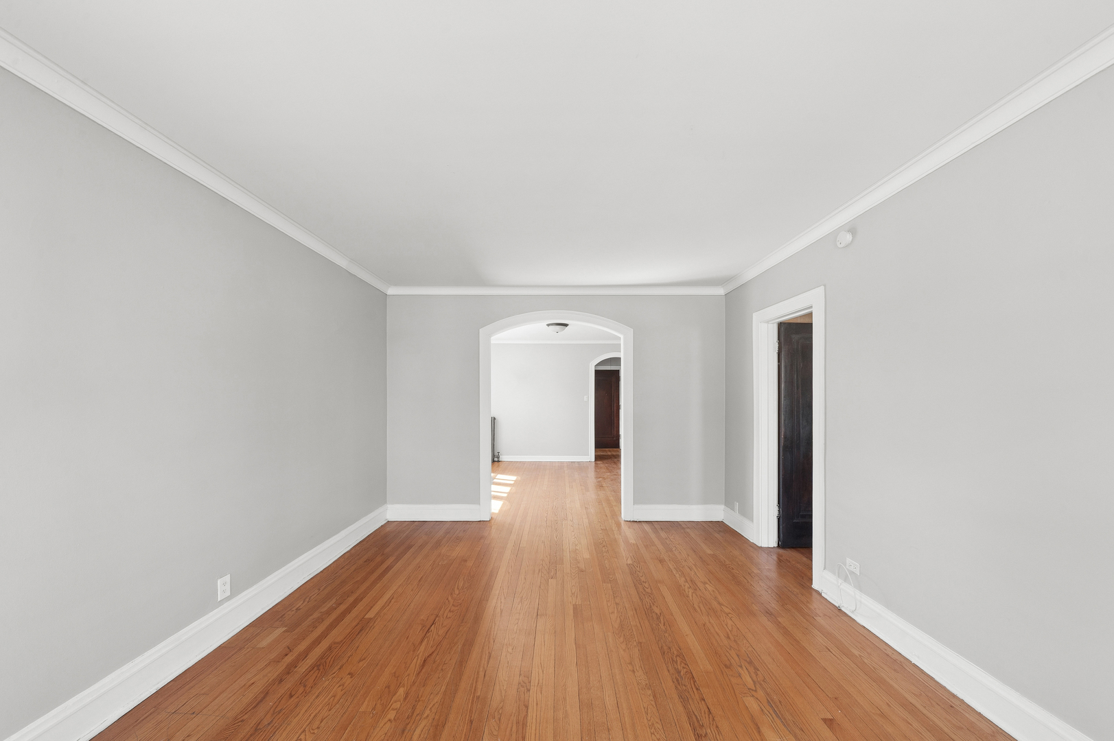 2440-42 W Ardmore Avenue