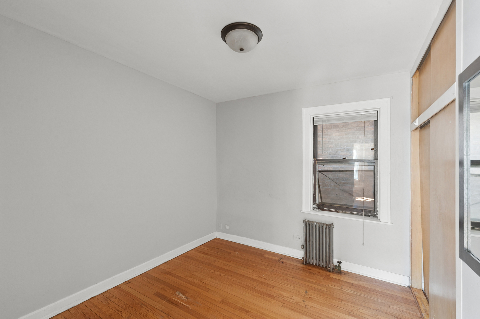2440-42 W Ardmore Avenue