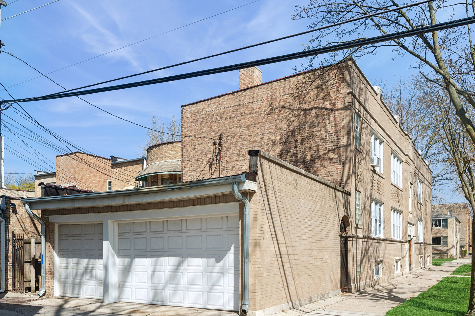 2440-42 W Ardmore Avenue
