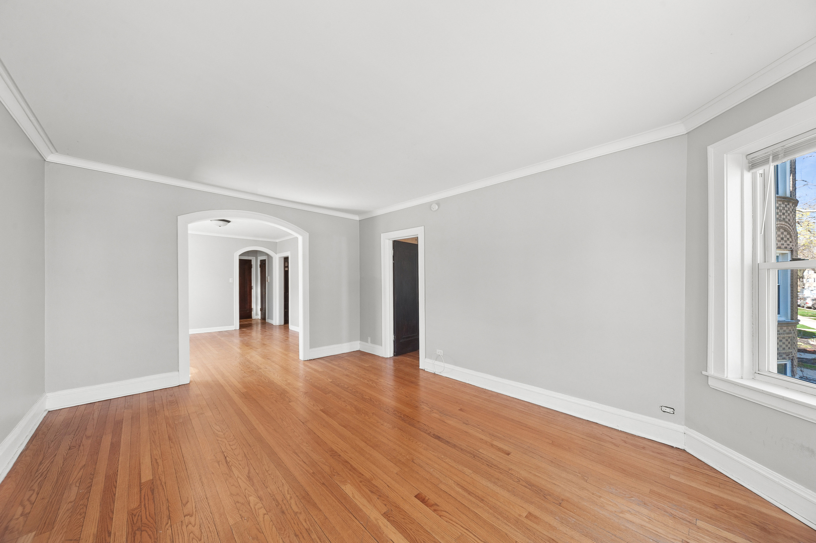 2440-42 W Ardmore Avenue