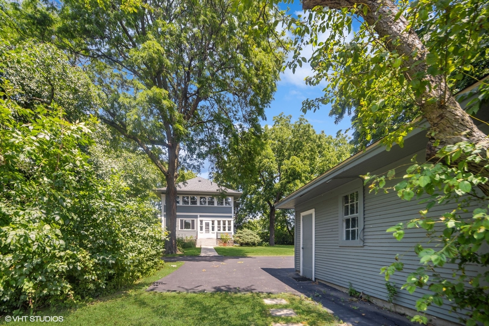 1492 W Irving Park Road