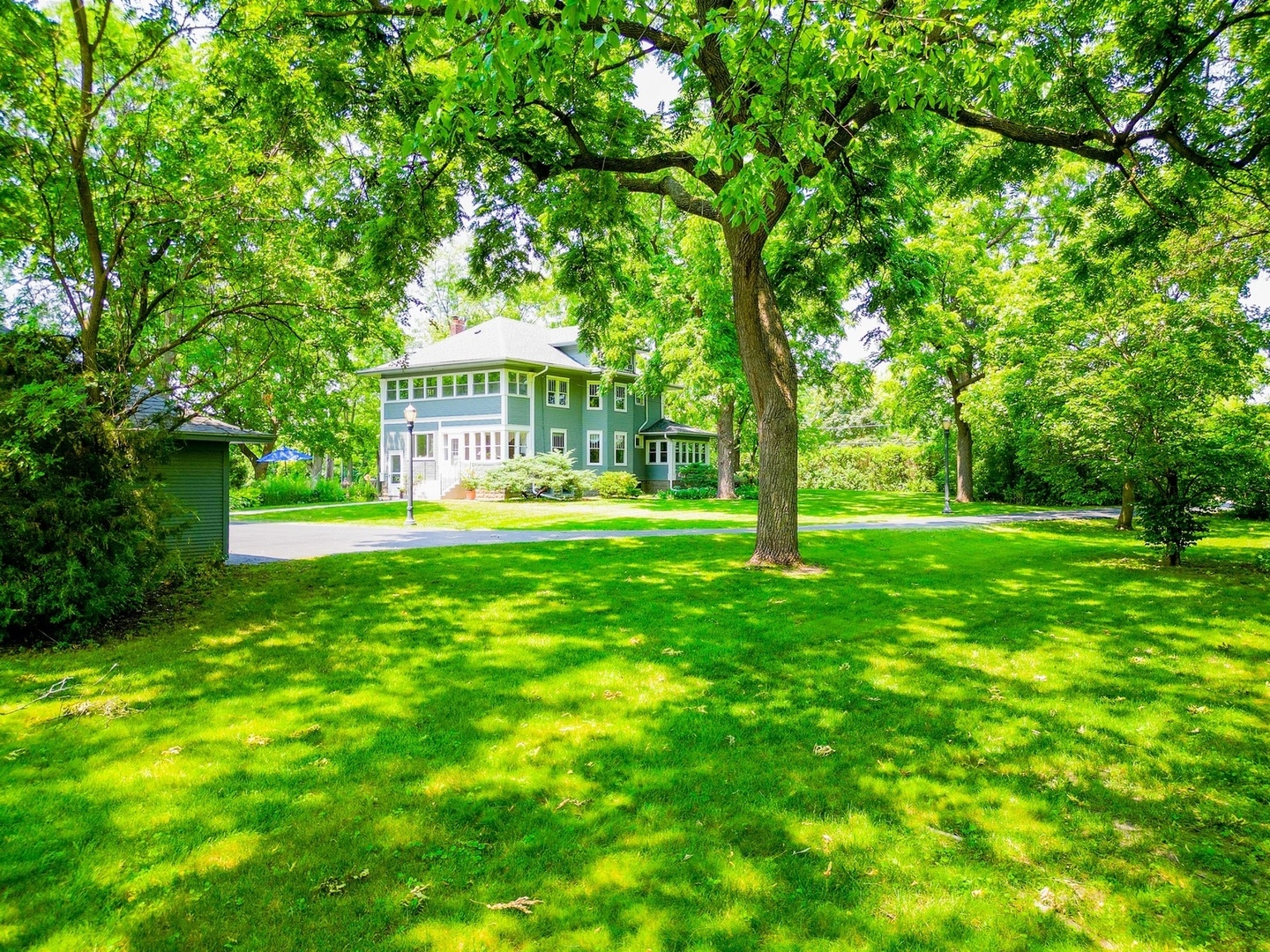 1492 W Irving Park Road