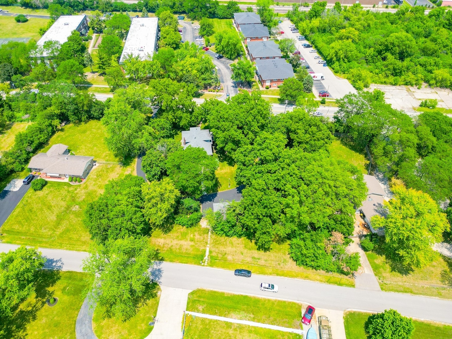 1492 W Irving Park Road