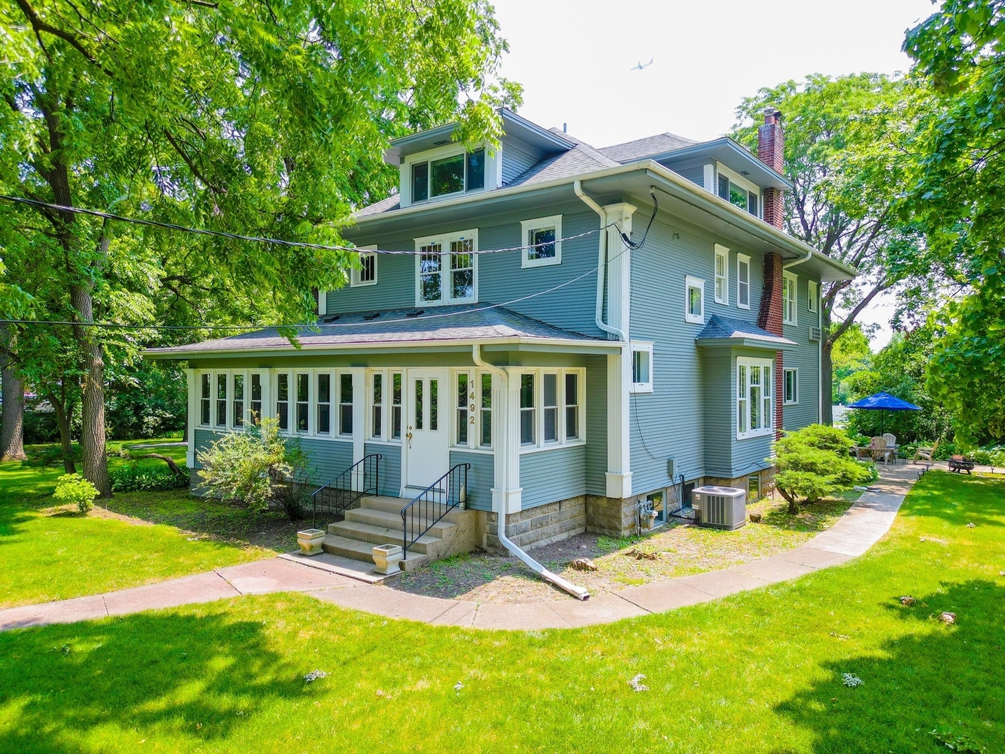 1492 W Irving Park Road