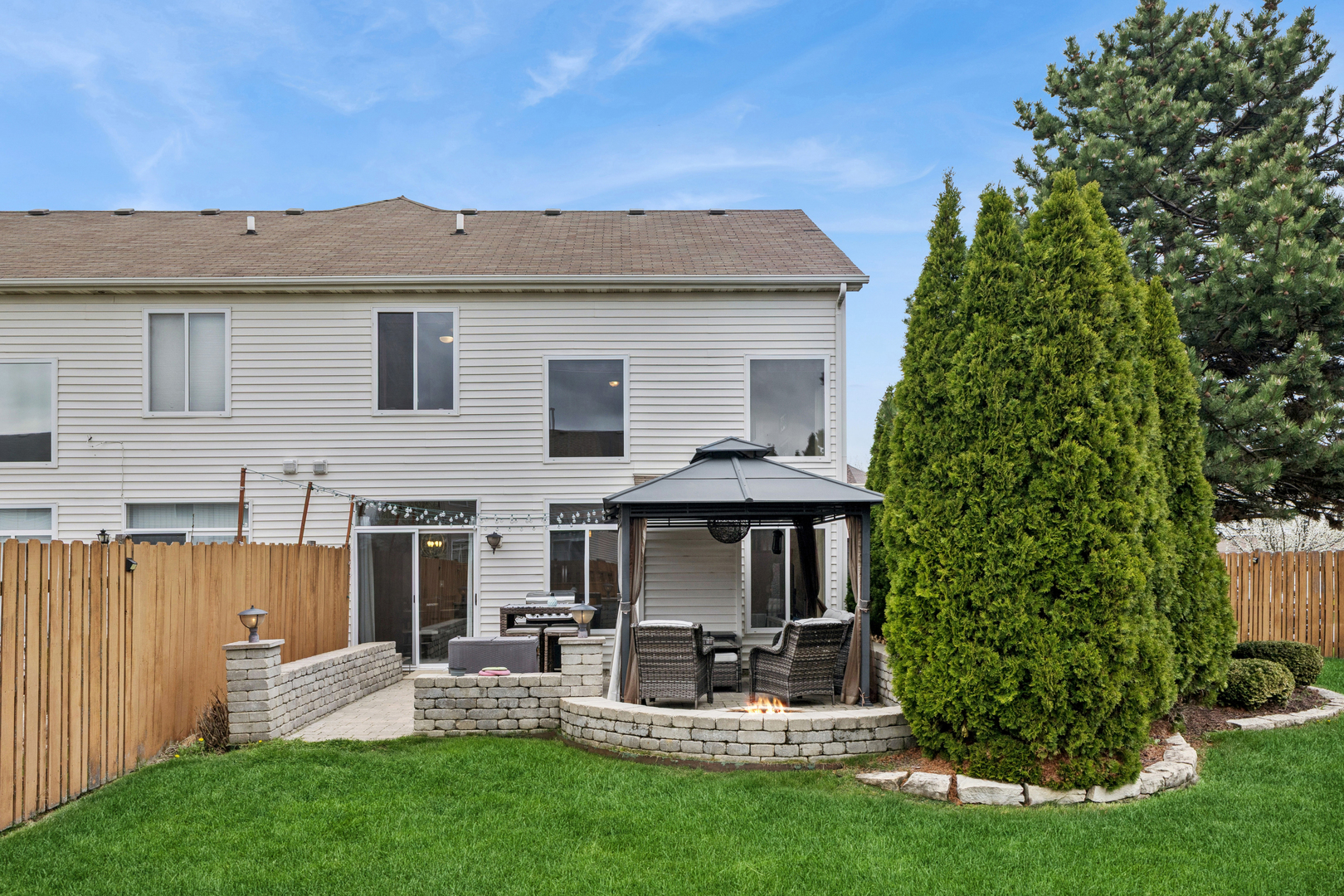 1611 Grove Court