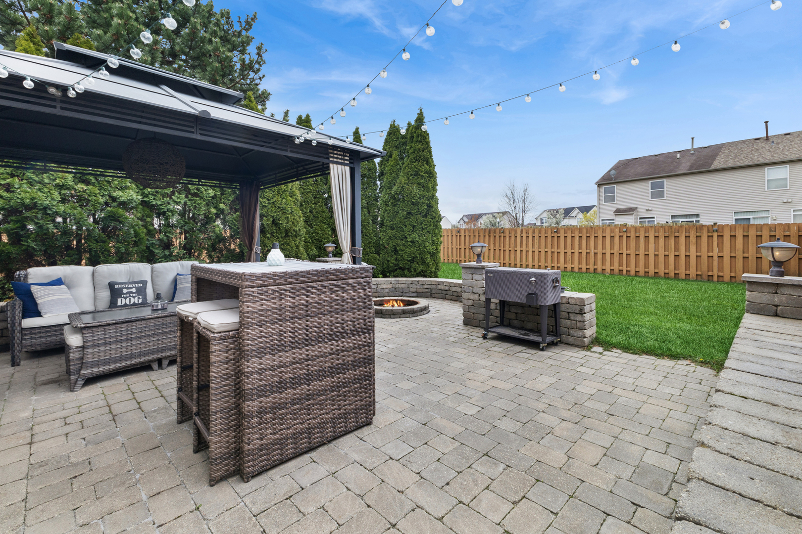 1611 Grove Court
