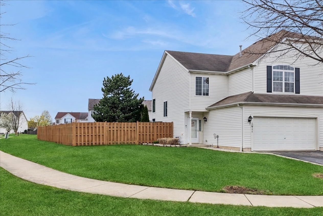 1611 Grove Court