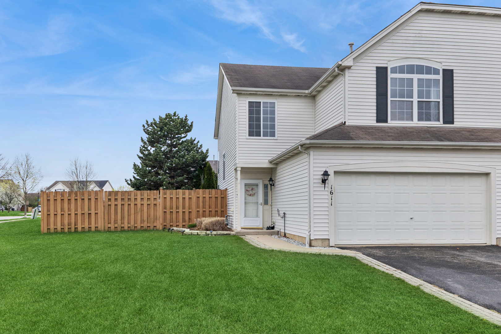 1611 Grove Court