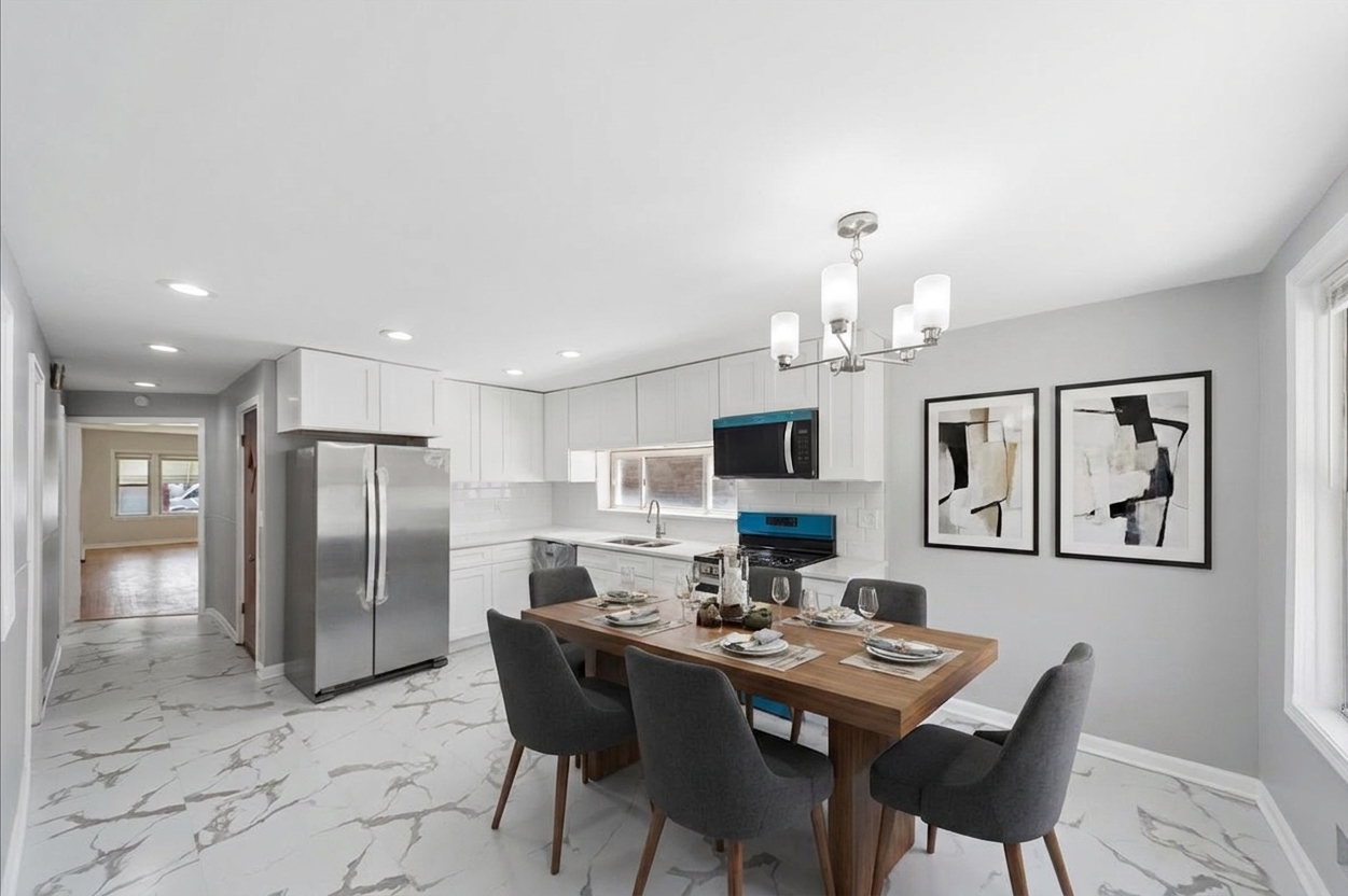 2044 N Newland Avenue Unit: 1