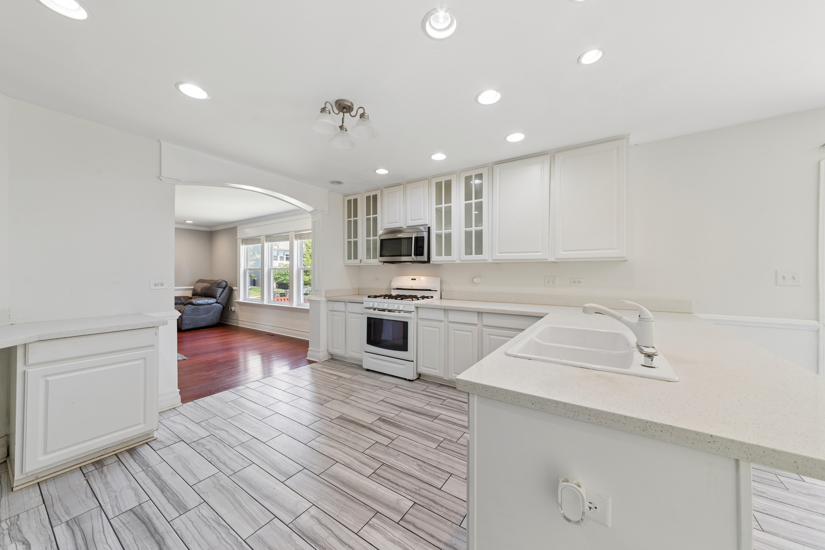 1702 Stonegate Drive
