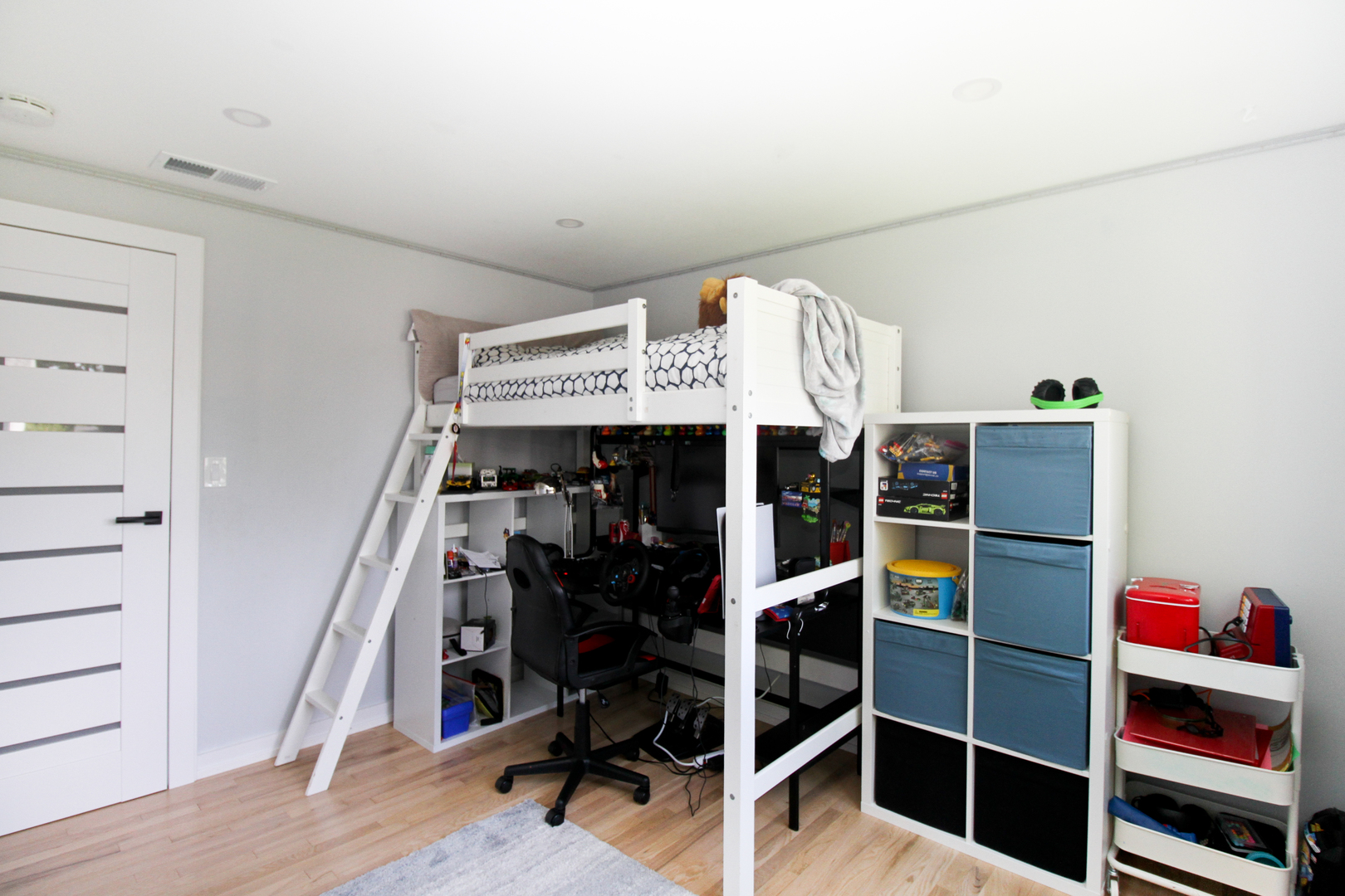 326 MILAN Court