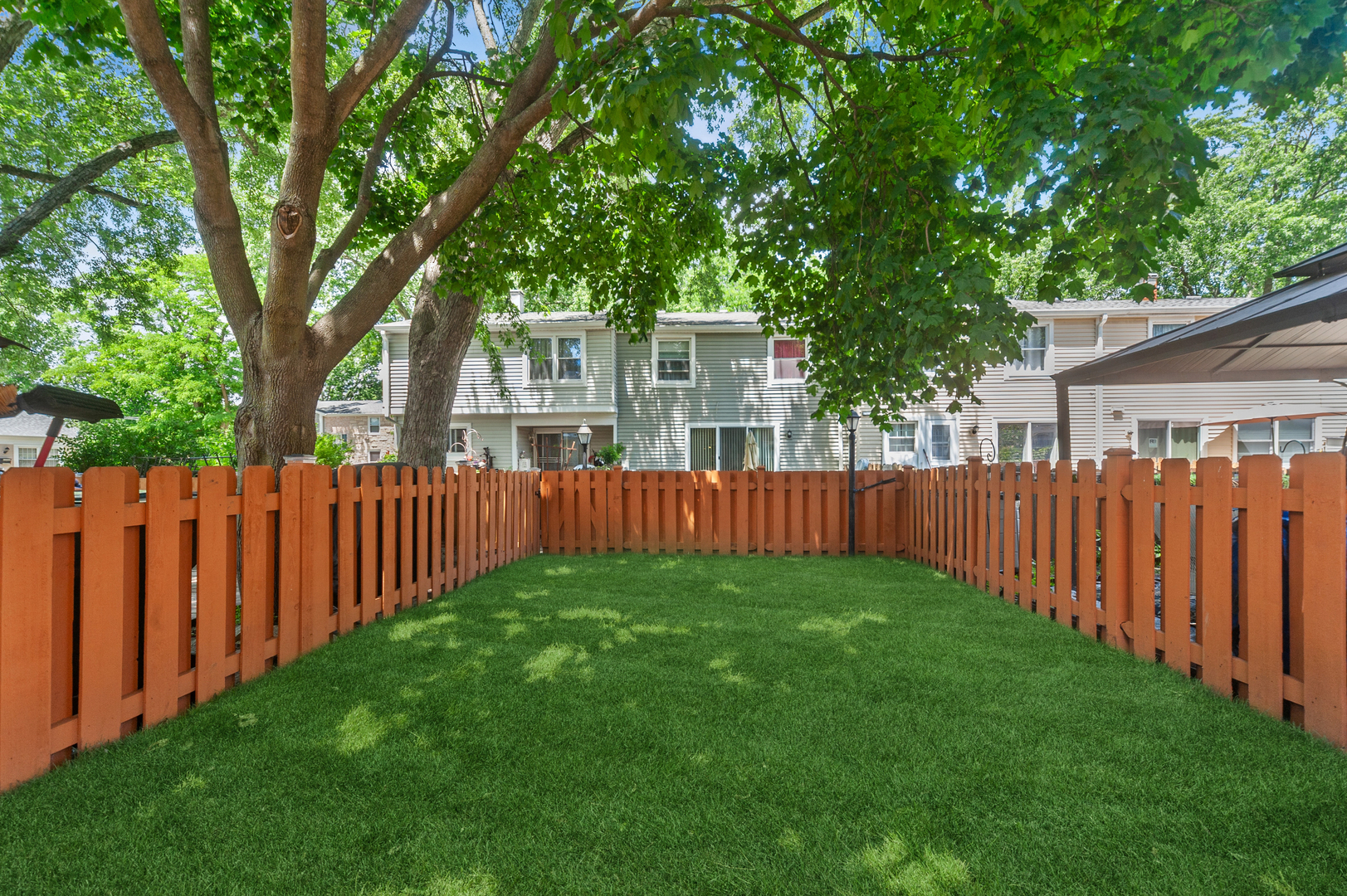 7635 Manchester Manor