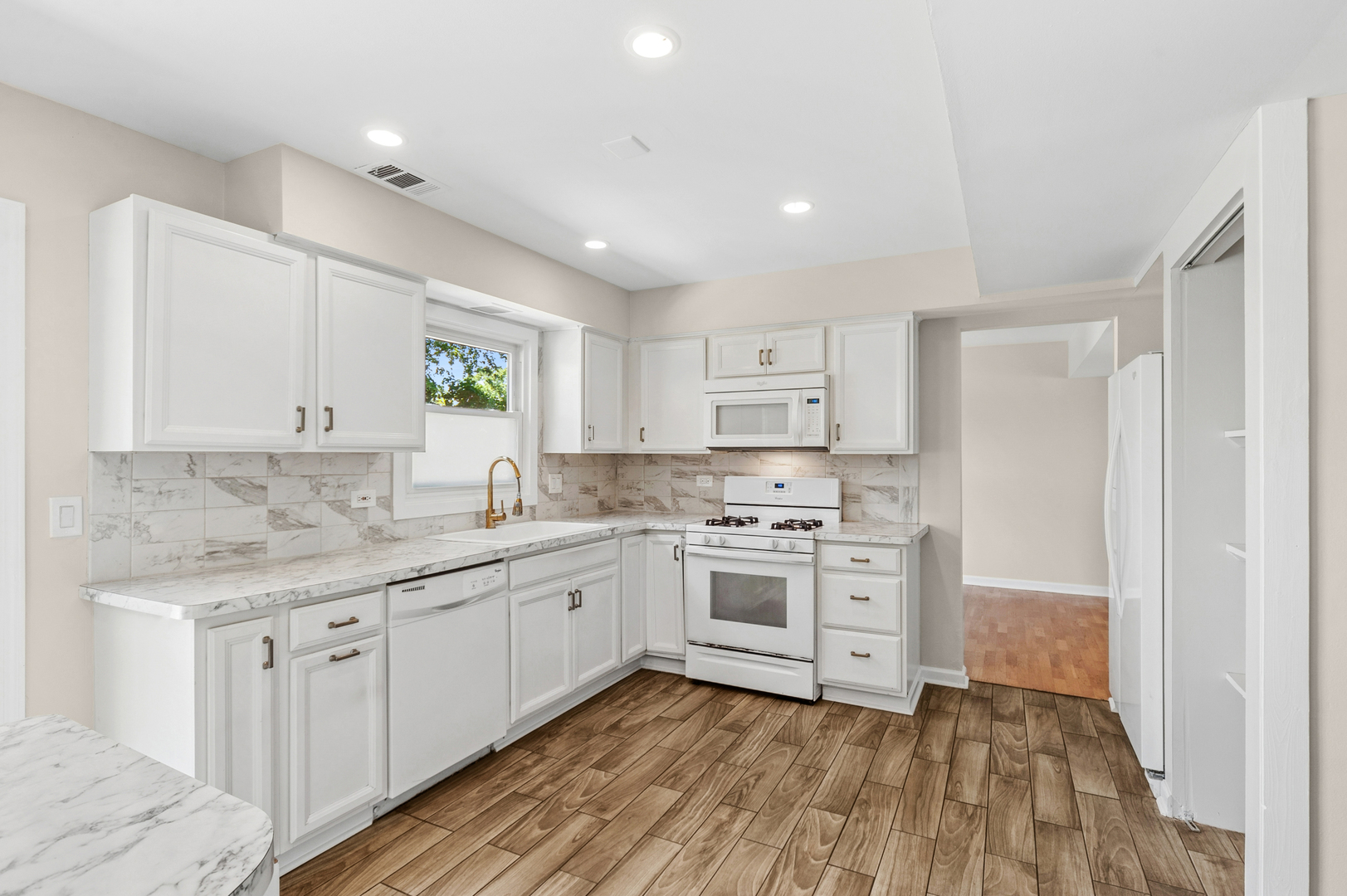 465 Ridgefield Drive