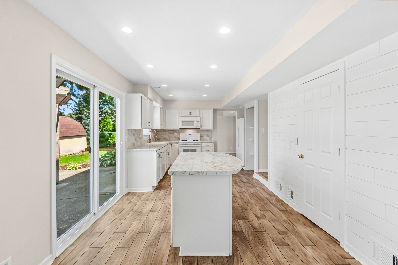 465 Ridgefield Drive