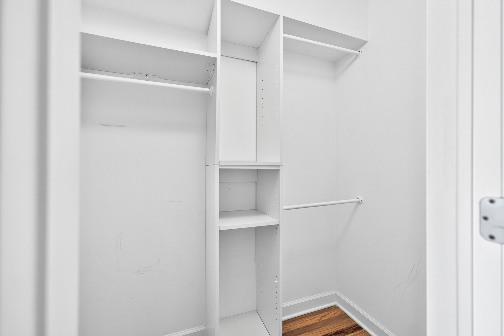2633 W Belmont Avenue Unit: 2