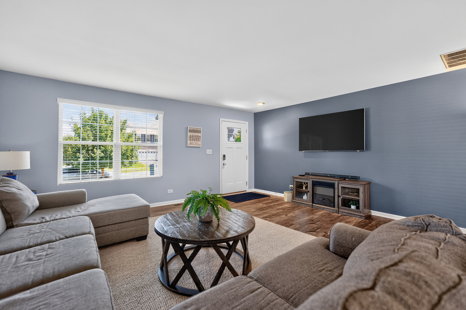 162 Hibiscus Lane