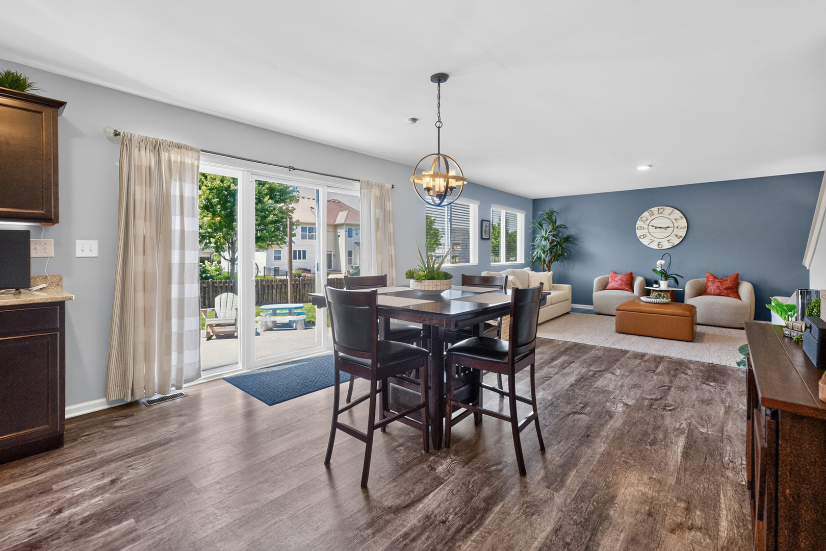 162 Hibiscus Lane