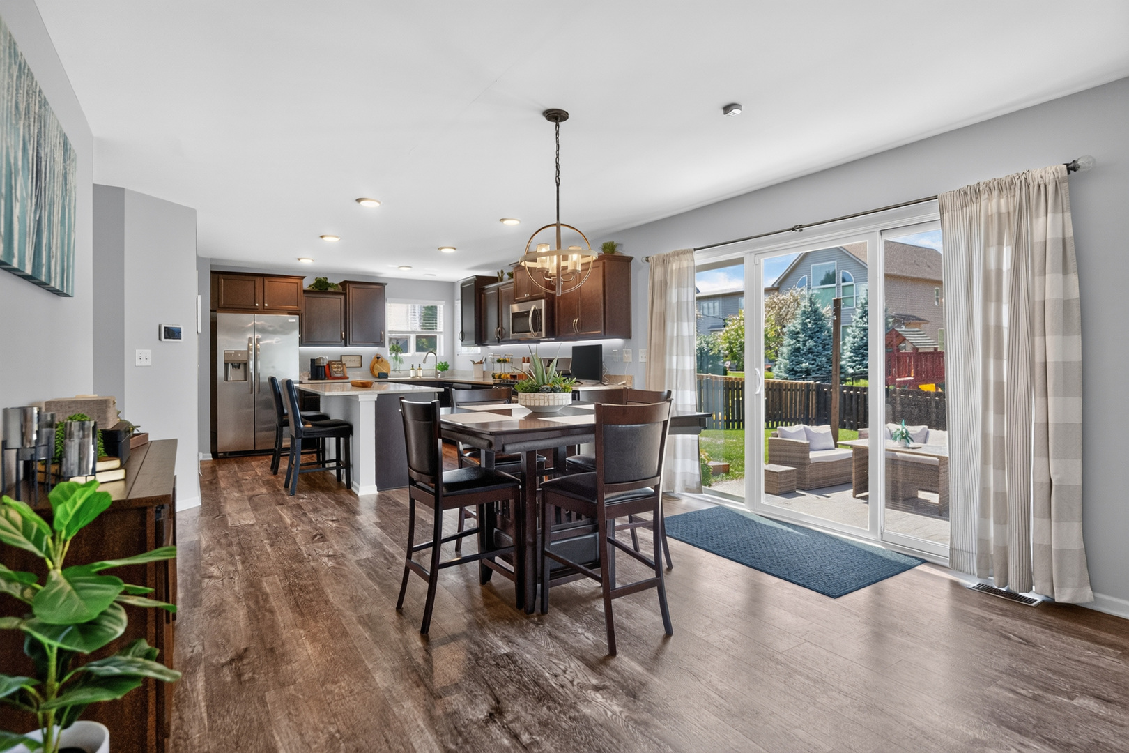 162 Hibiscus Lane