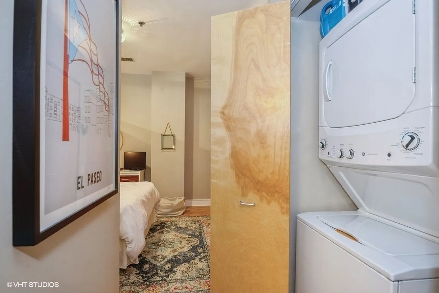 212 W Washington Street Unit: 1406