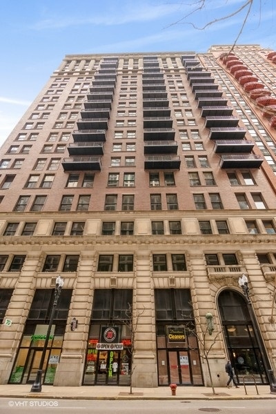 212 W Washington Street Unit: 1406