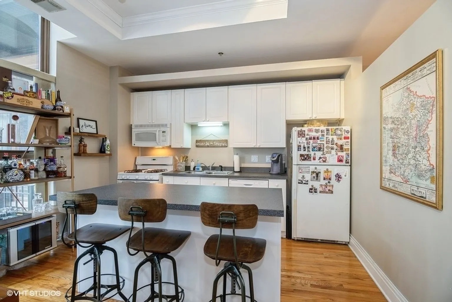 212 W Washington Street Unit: 1406