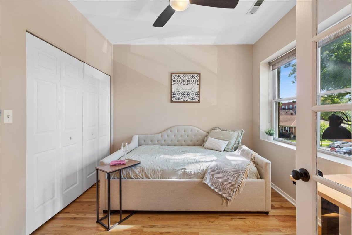 4307 N Troy Street Unit: 2