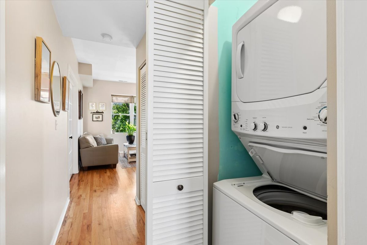 4307 N Troy Street Unit: 2