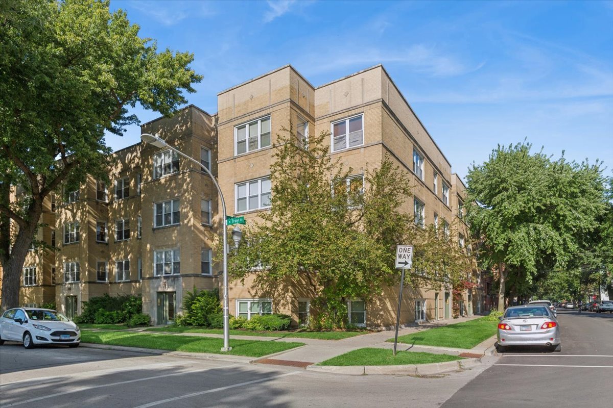 4307 N Troy Street Unit: 2