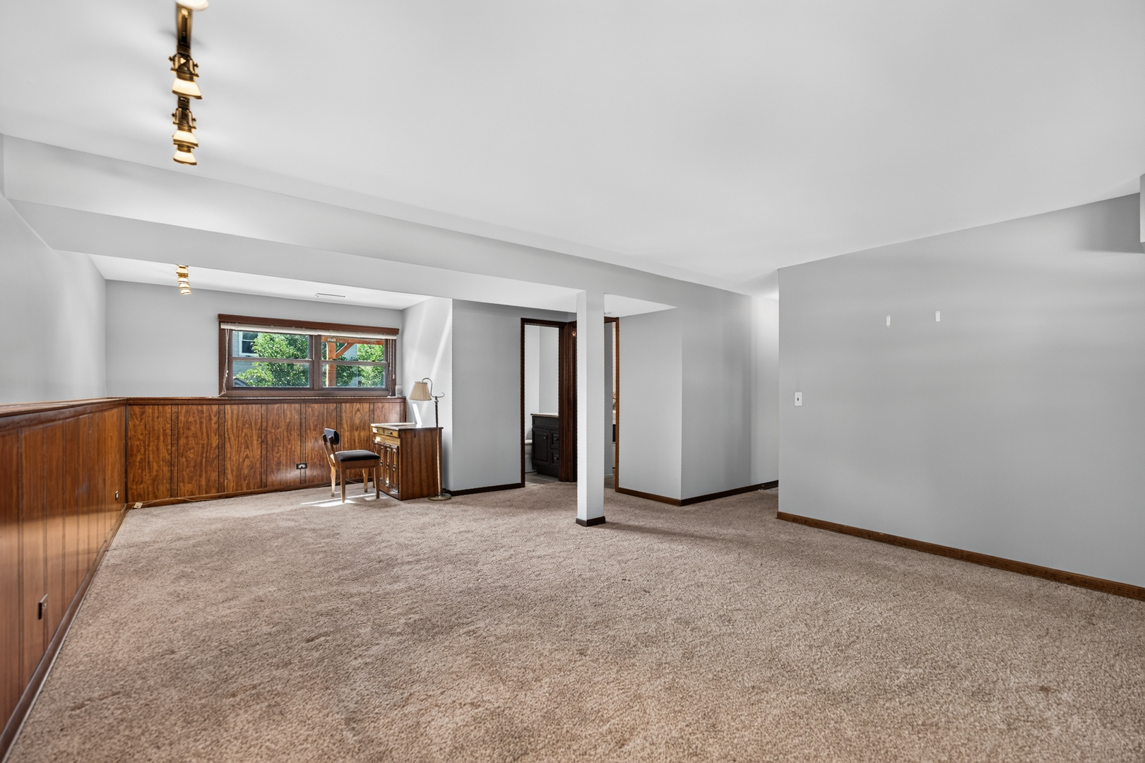 713 N Elm Circle