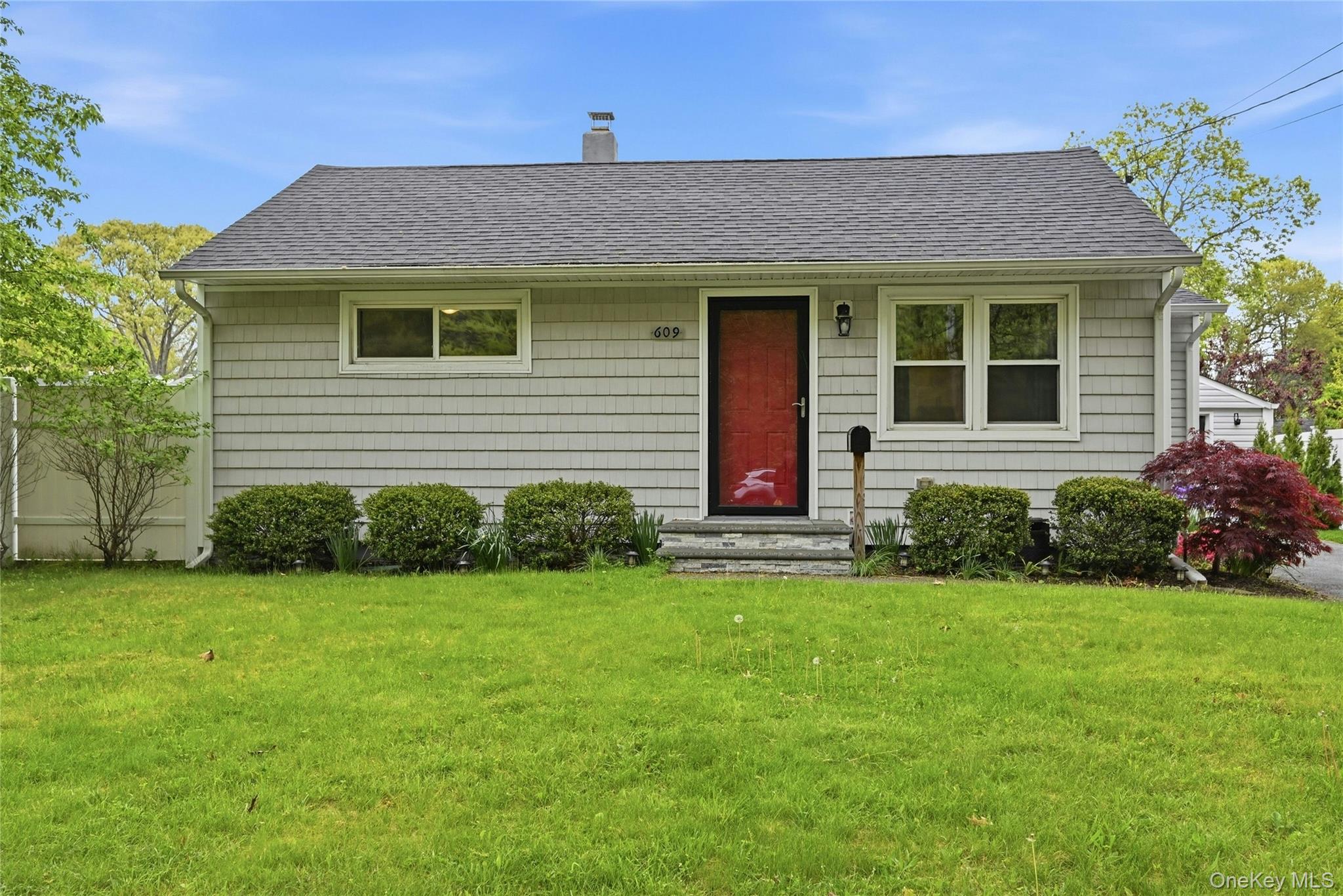 609 Montauk Highway