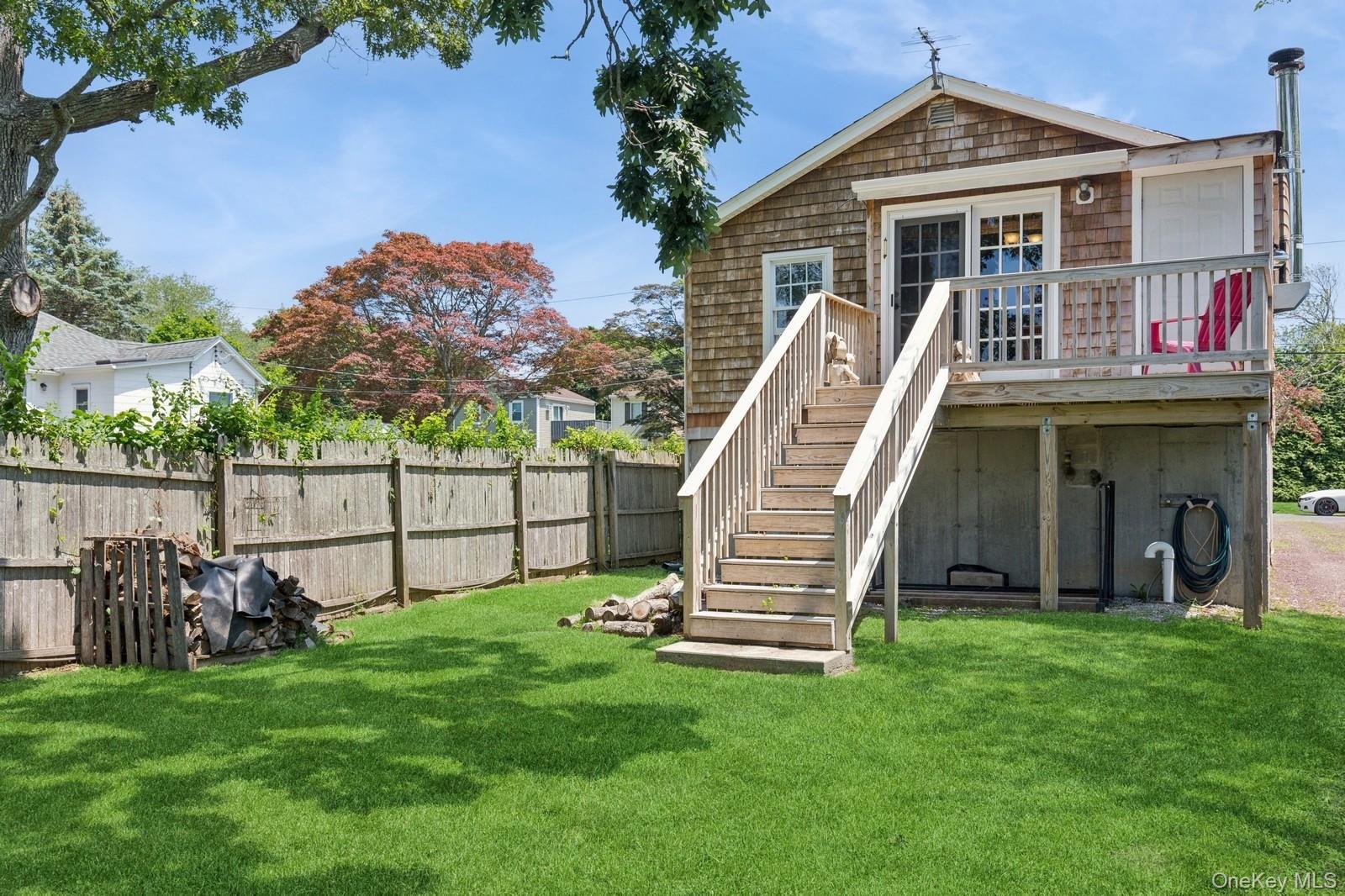66 Lynbrook Drive