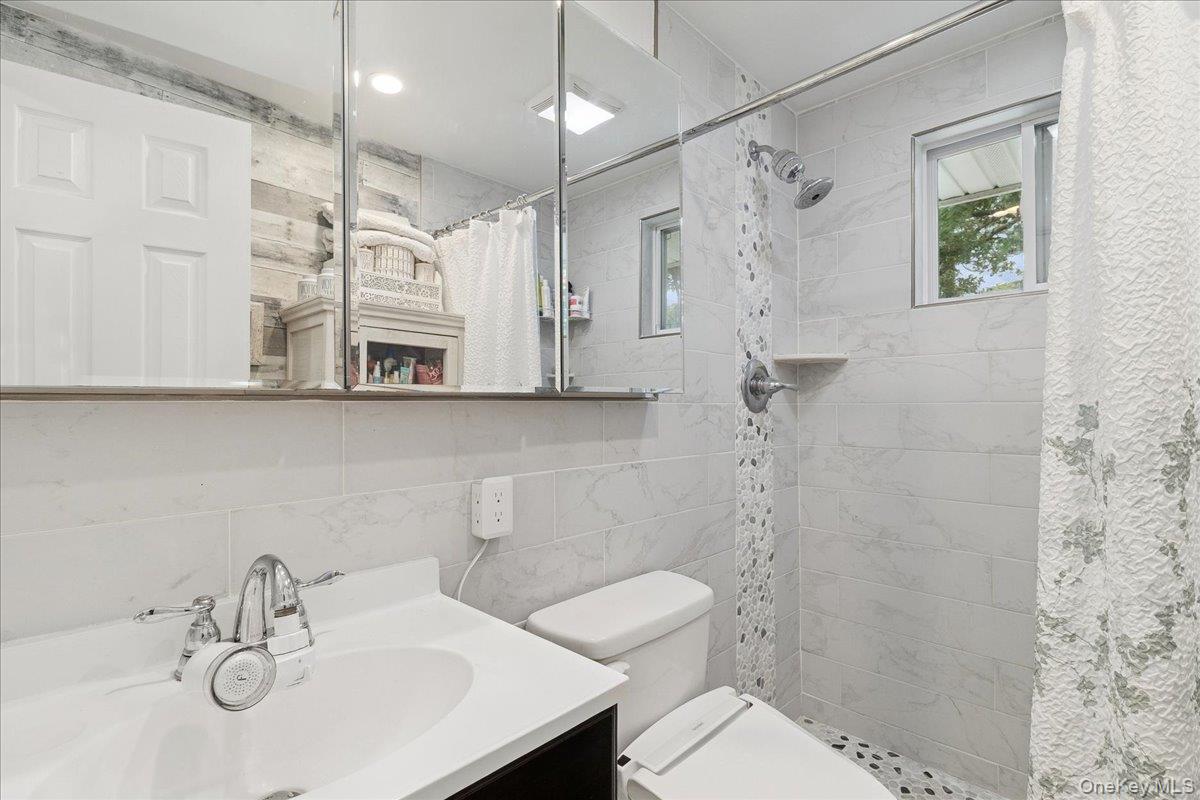 7 Pine Tree Drive