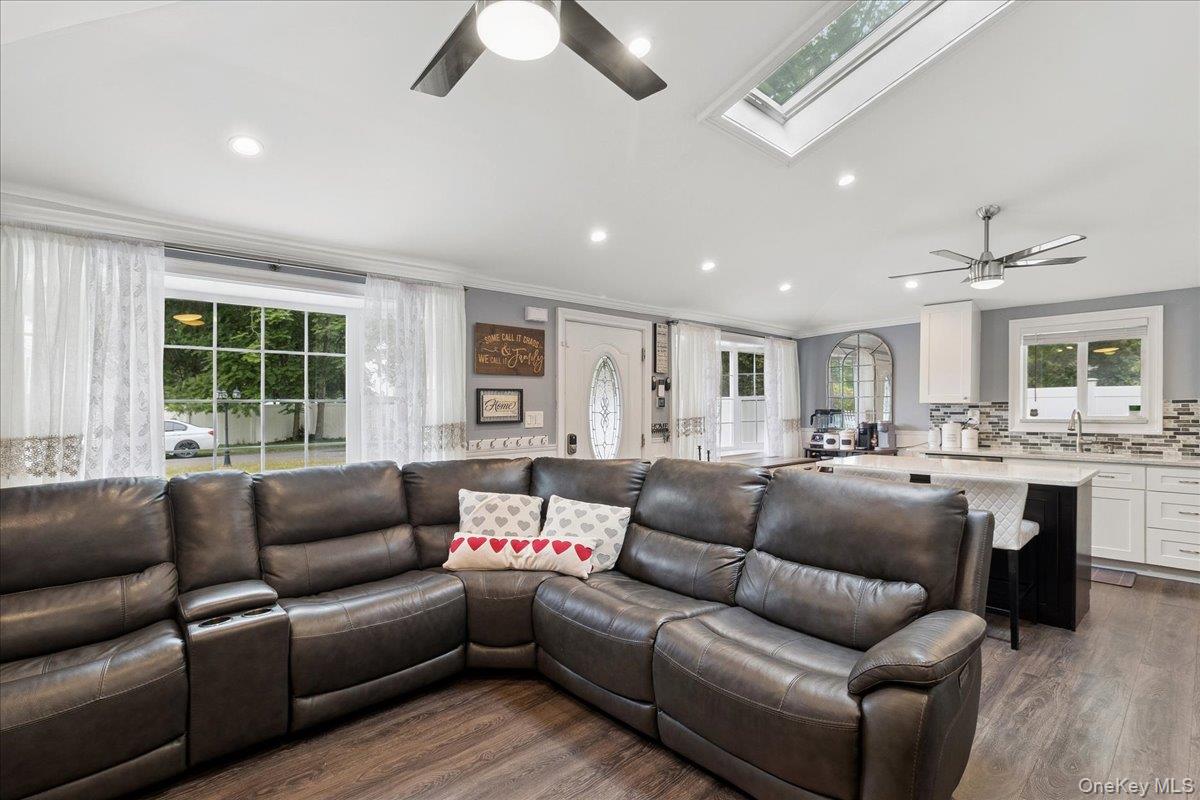 7 Pine Tree Drive