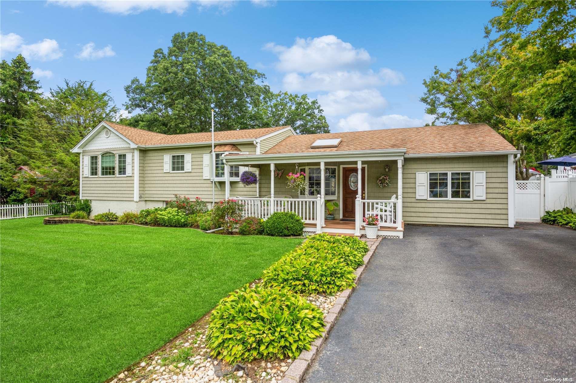 211 Deer Road