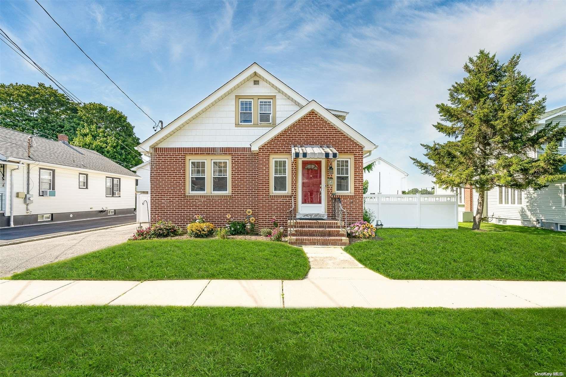 32 Herbert Avenue