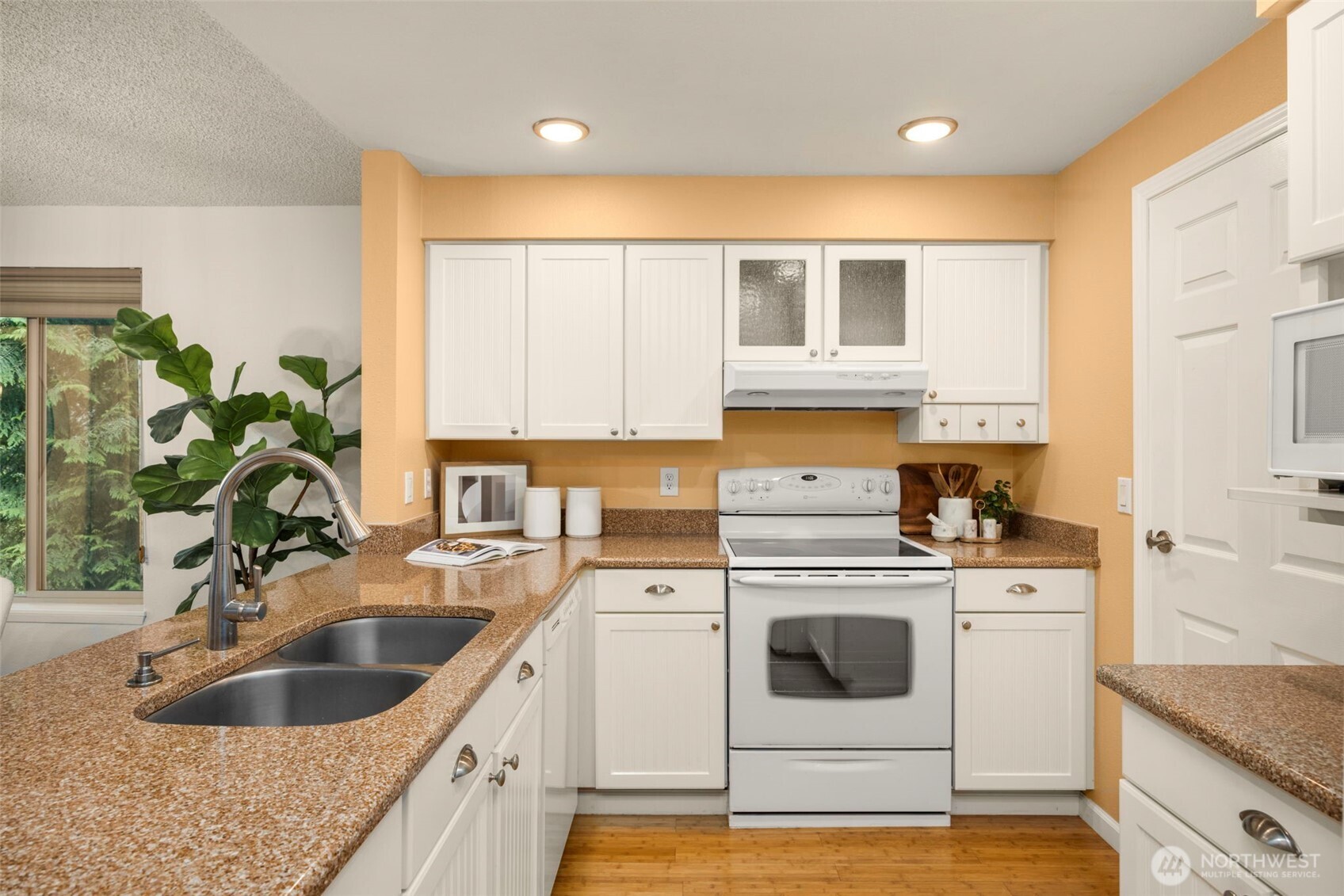 1555 Union Avenue NE Unit: 54