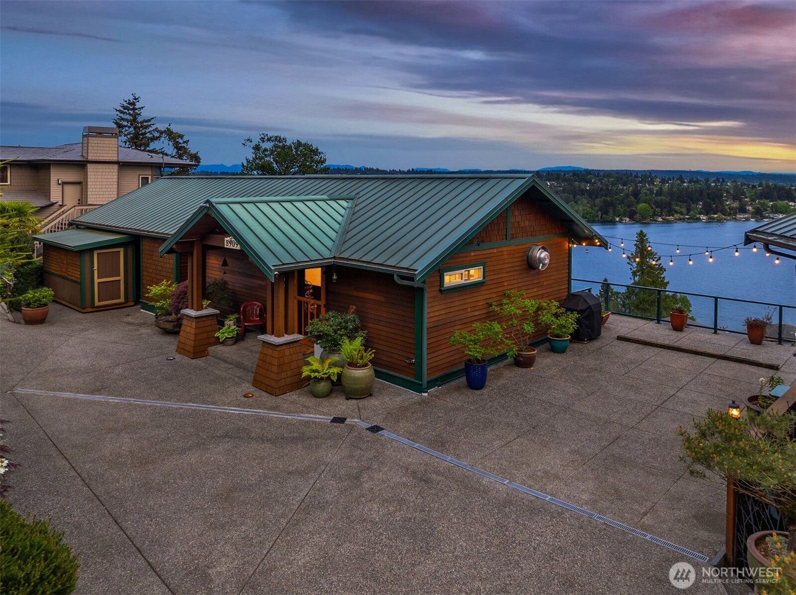 8909 NE 118th Place