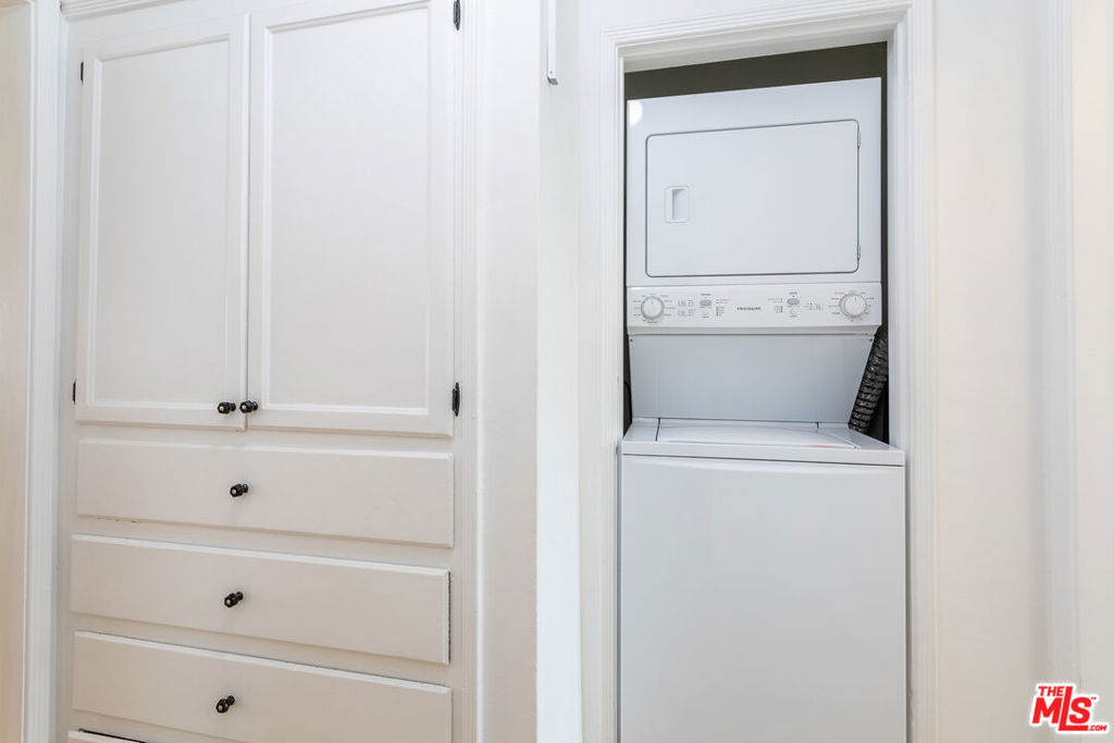 3036 S Virginia Road Unit: 2