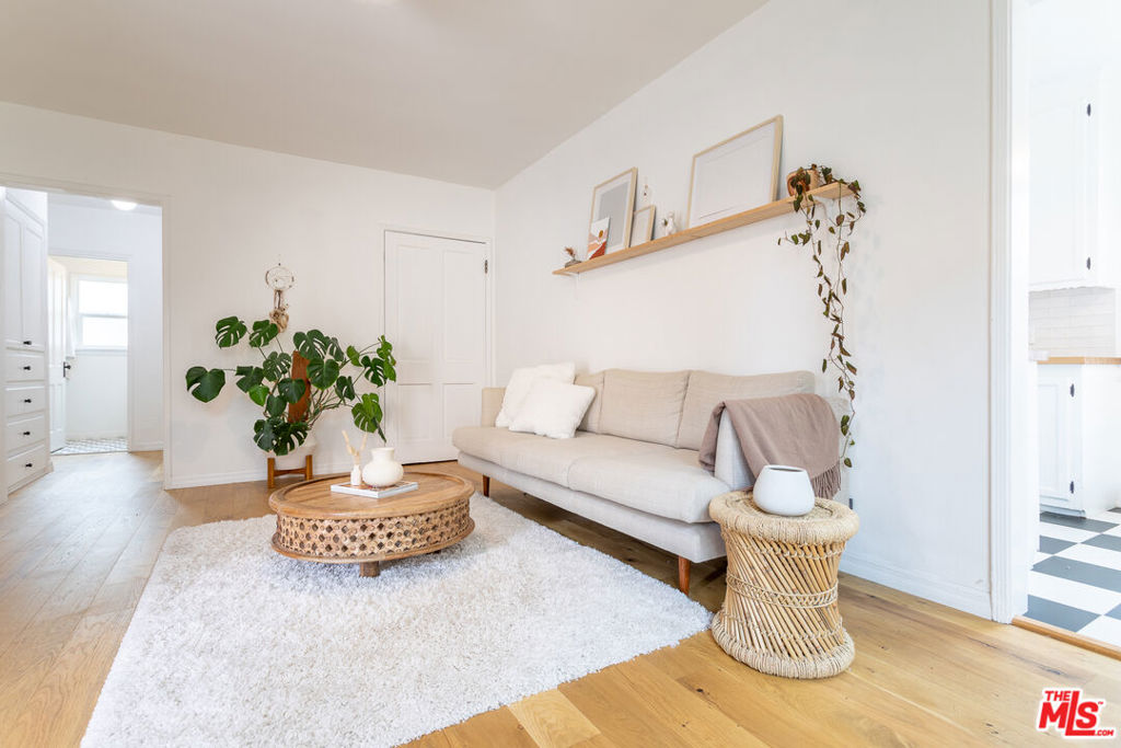 3036 S Virginia Road Unit: 2